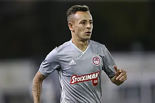 Grêmio entra na briga com Flamengo e se aproxima de acerto com Rafinha