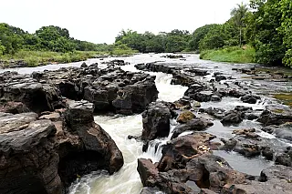 Obra de urbanização da Cachoeira dos Diamantes anima moradores e motiva comerciantes de Rochedo