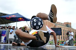 Nova Andradina: Funael abre inscrições para desafio de futebol freestyle em casa