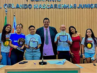 Vereador Mauro Sampaio homenageia mestres da capoeira em Aparecida do Taboado