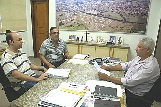 Com liberação do 13°, prefeitura de Caarapó injeta R$ 2,8 milhões na economia local
