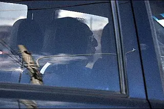 Dirigindo próprio carro, Jerson Domingos se entrega à polícia na Capital