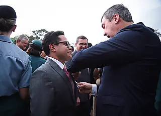 Presidente da Câmara CG é homenageado com a Medalha Tiradentes
