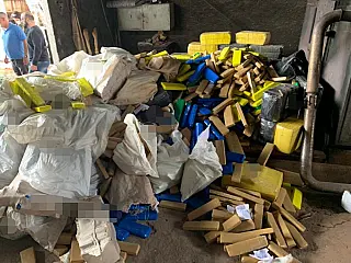 Polícia Civil comemora Dia Nacional de Combate às Drogas com a incineração de toneladas de entorpece
