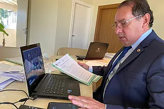 Líder do Governo pede urgência e Assembleia aprova promoção de músicos da PM