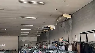 Incêndio destrói estoque de loja no centro de Santa Fé