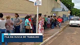 8 mil pessoas disputam 150 vagas para o cargo de merendeiro em Campo Grande