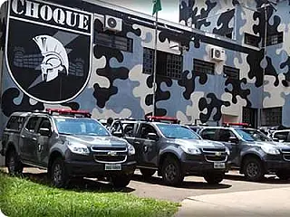 Homem pula grade, invade quartel do Choque e acaba preso em MS