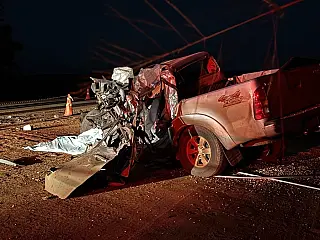 Homem morre em acidente entre caminhonete e bitrem canavieiro na MS-141, entre Ivinhema e Naviraí