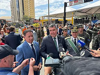 Gerson participa do desfile de 7 de Setembro e destaca a reflexão sobre democracia e nação