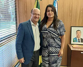 Vereadora solicita pavimentação e recapeamento de rodovias em Glória de Dourados