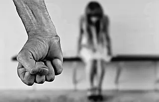 Justiça condena homem a 70 anos por crimes sexuais contra familiares em Paranaíba