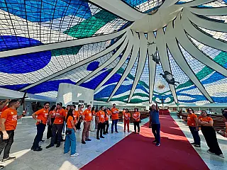 "Câmara Vai à Escola" leva estudantes de Aparecida do Taboado a Brasília.