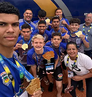 Aparecida do Taboado conquista título estadual no futsal escolar