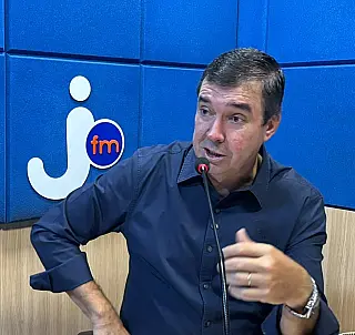 Riedel reforça apoio a Flávio e defende mudança na condução econômica do país