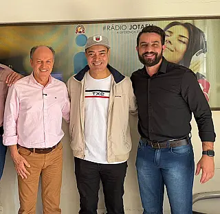Junior Mochi entrega emenda para a saúde em Deodápolis e reforça parceria com prefeito Jean