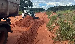 Agesul recupera trecho da MS-320 em Paraíso das Águas que cedeu por causa da chuva