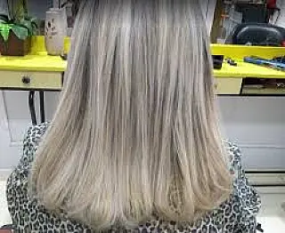 Bolsonaro inclui academia, barbearia e salão de beleza em serviços essenciais