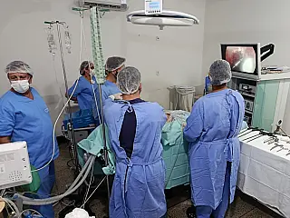 Hospital de Aparecida do Taboado realiza cinco cirurgias eletivas por dia e reduz fila de espera