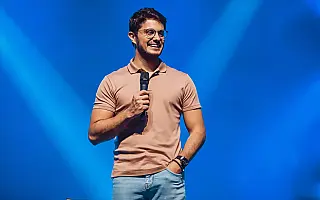 Deive Leonardo se apresenta na Festa das Nações em Aparecida do Taboado