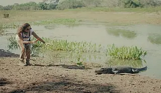 Mais de 30 anos depois, atriz da novela Pantanal volta ao destino e aproveita para conhecer Bonito.