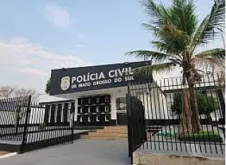 Com processo de adoção da afilhada, idoso é preso por estuprá-la por 3 anos