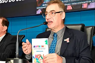 Novas diretrizes garantem atendimento multiprofissional para autistas