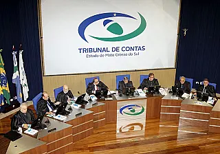 Conselheiros julgaram mais de 60 processos contábeis em um dia