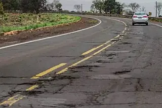 Parlamentar solicita manutenção urgente da BR-262