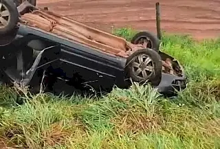 Homem é encontrado morto horas após Corolla ser localizado capotado entre Deodápolis e Ipezal