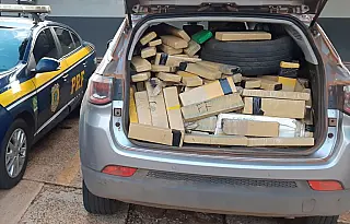 OUÇA: PRF interceptou 937 kg de maconha, e condutor embriagado causou colisão com moto