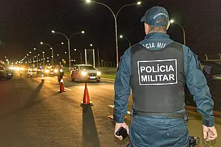 Operação policial vistoriou 650 veículos e realizou buscas com farol em helicóptero