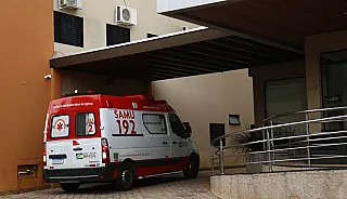 Antes de morrer, hóspede disse que uma das namoradas envenenou banana e água
