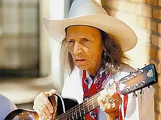 Projeto que homenageia Helena Meirelles deve ser votado nesta terça