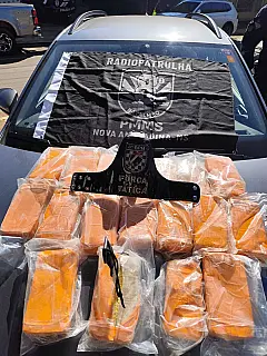 POLÍCIA MILITAR APREENDE 19 QUILOS DE CRACK ESCONDIDOS EM TANQUE DE COMBUSTÍVEL.