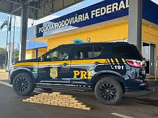 PRF apreende 41 kg de cocaína em Paranaíba; motorista é preso após tentativa de fuga