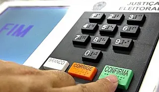 Campanha incentiva o voto de jovens de 15 a 17 anos
