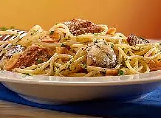 Macarrão com sardinha