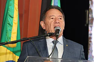 ALEMS homenageia 102 pessoas por serviços prestados a MS