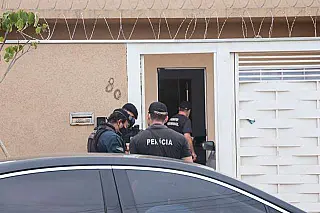 Filho arromba casa e encontra mãe morta há cerca de 3 dias