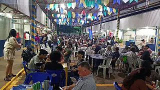 Arraiá movimentou a Feira do Produtor com música e cultura