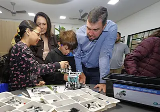 Estado amplia vagas e fortalece ensino fundamental