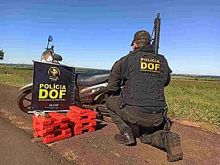 Com drogas em motocicleta, dupla é interceptada na MS-289