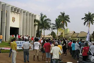 Ex-vereadores são condenados a quase 50 anos de prisão por 'mensalinho' em Dourados