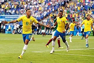 Brasil vence México com gols no segundo tempo e avança às Quartas