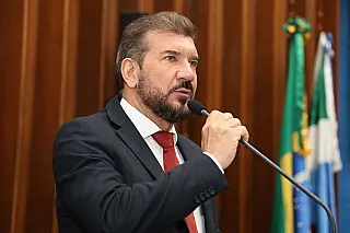 Pedro Kemp comemora avanço pelo fim da escala 6x1