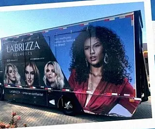 Projeto Beleza Itinerante transforma a praça da matriz