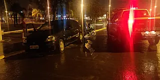 Sem CNH e com documento de carro vencido, homem é detido por ofensas à PM