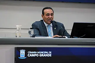 Carlão elogia postura firme de Riedel após investigação na Saúde