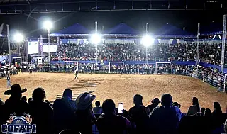 Festa do Peão de Inocência acontece de 2 a 6 de abril com shows e rodeio profissional